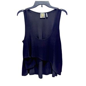 Vecelli Italy Women’s Blouse. Black. Small